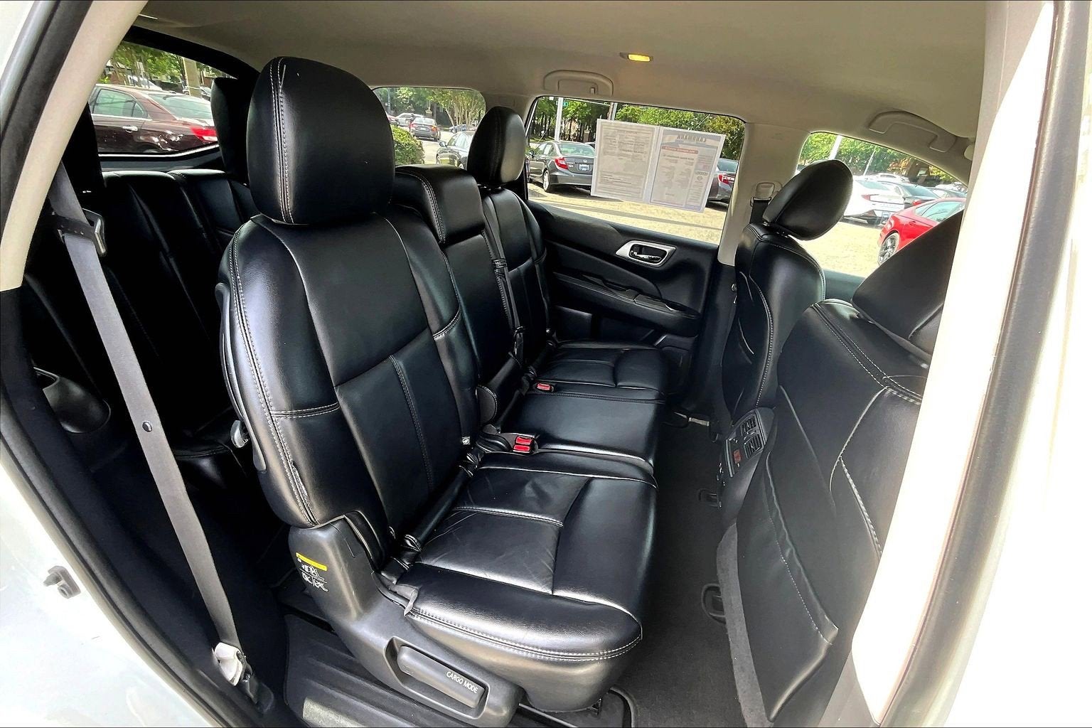 2019 Nissan Pathfinder SL