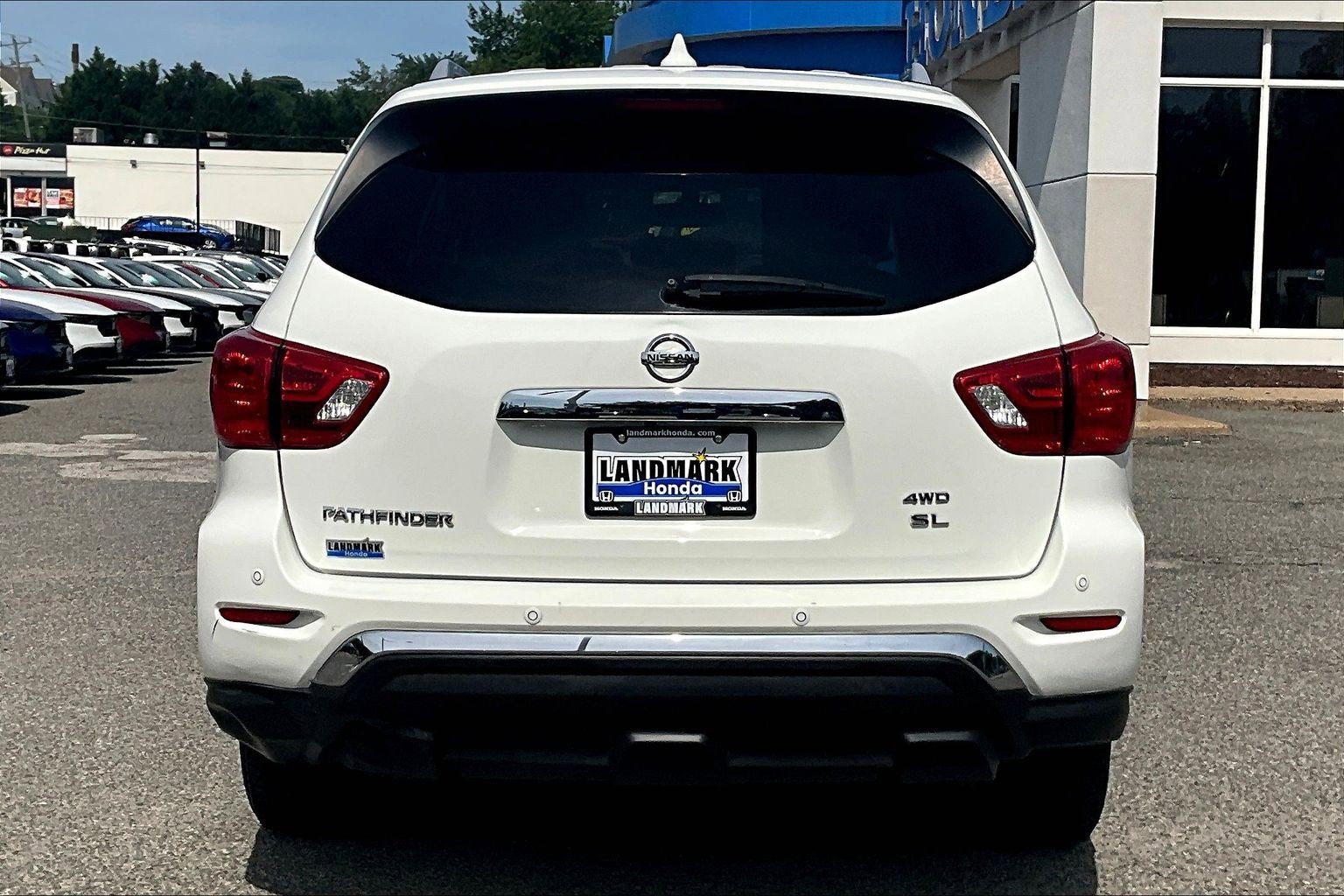 2019 Nissan Pathfinder SL