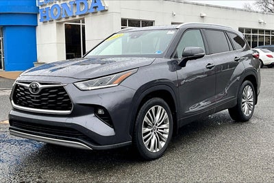 2023 Toyota Highlander Platinum