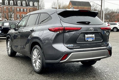 2023 Toyota Highlander Platinum