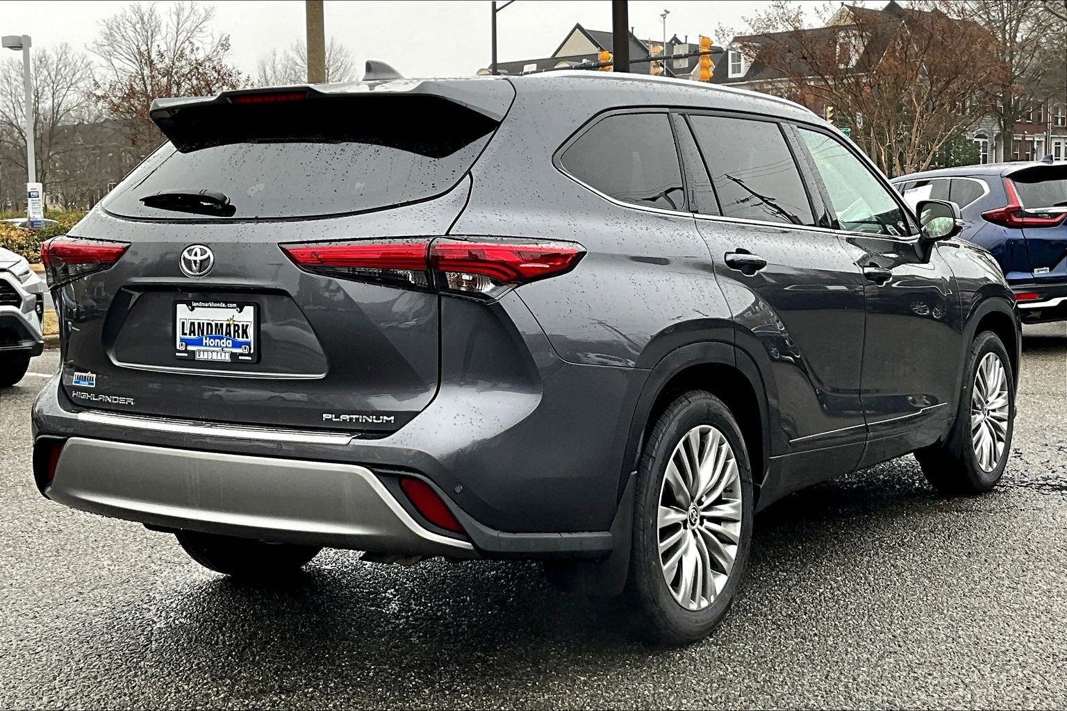 2023 Toyota Highlander Platinum