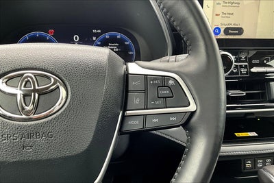 2023 Toyota Highlander Platinum