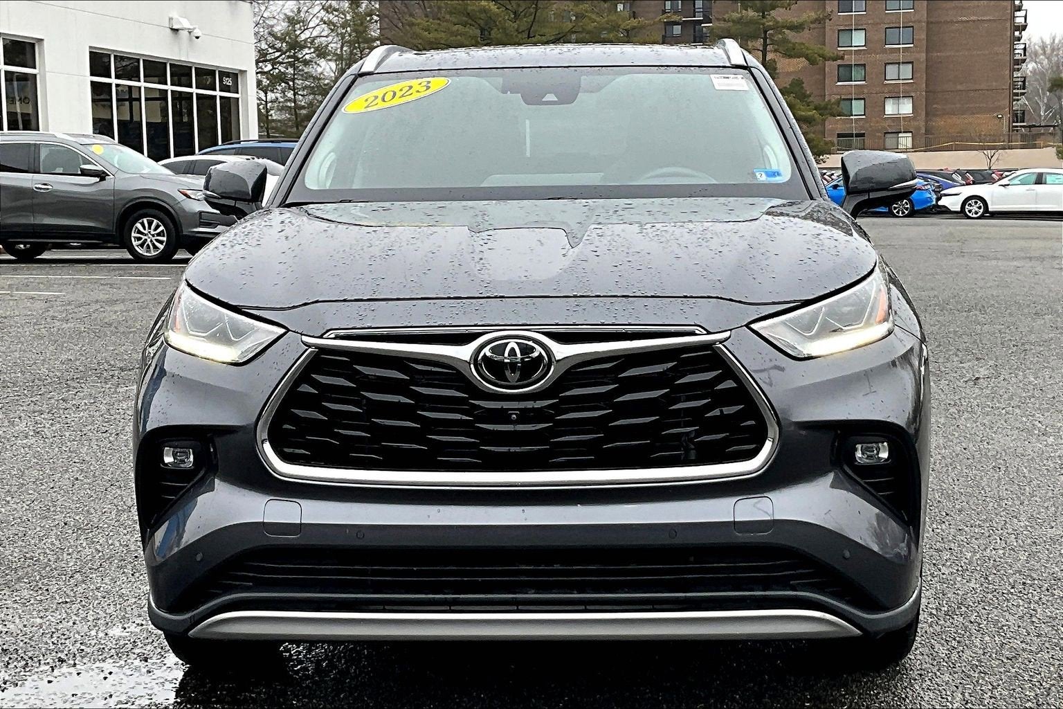 2023 Toyota Highlander Platinum
