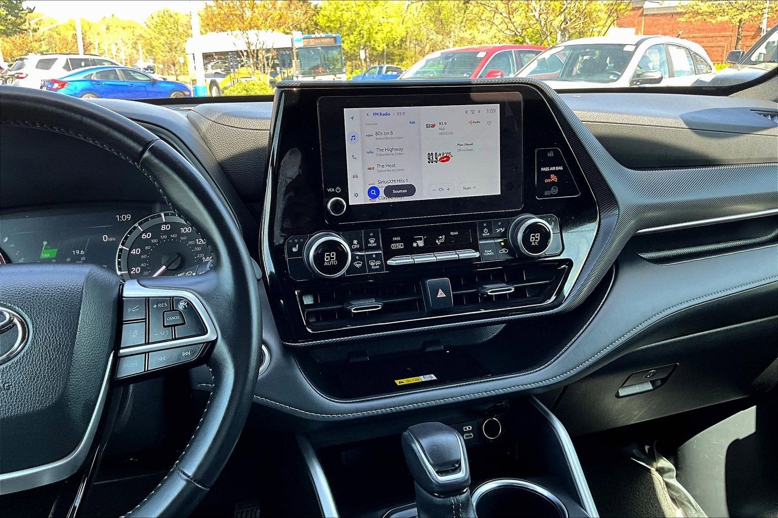 2024 Toyota Highlander XSE