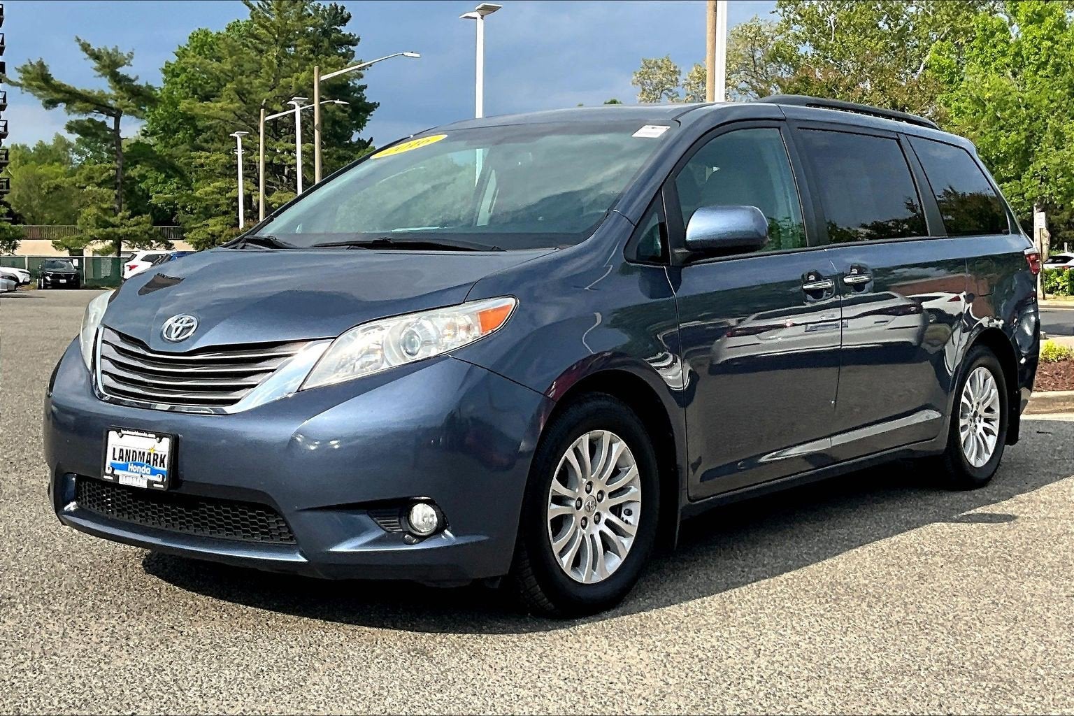 2016 Toyota Sienna XLE Premium