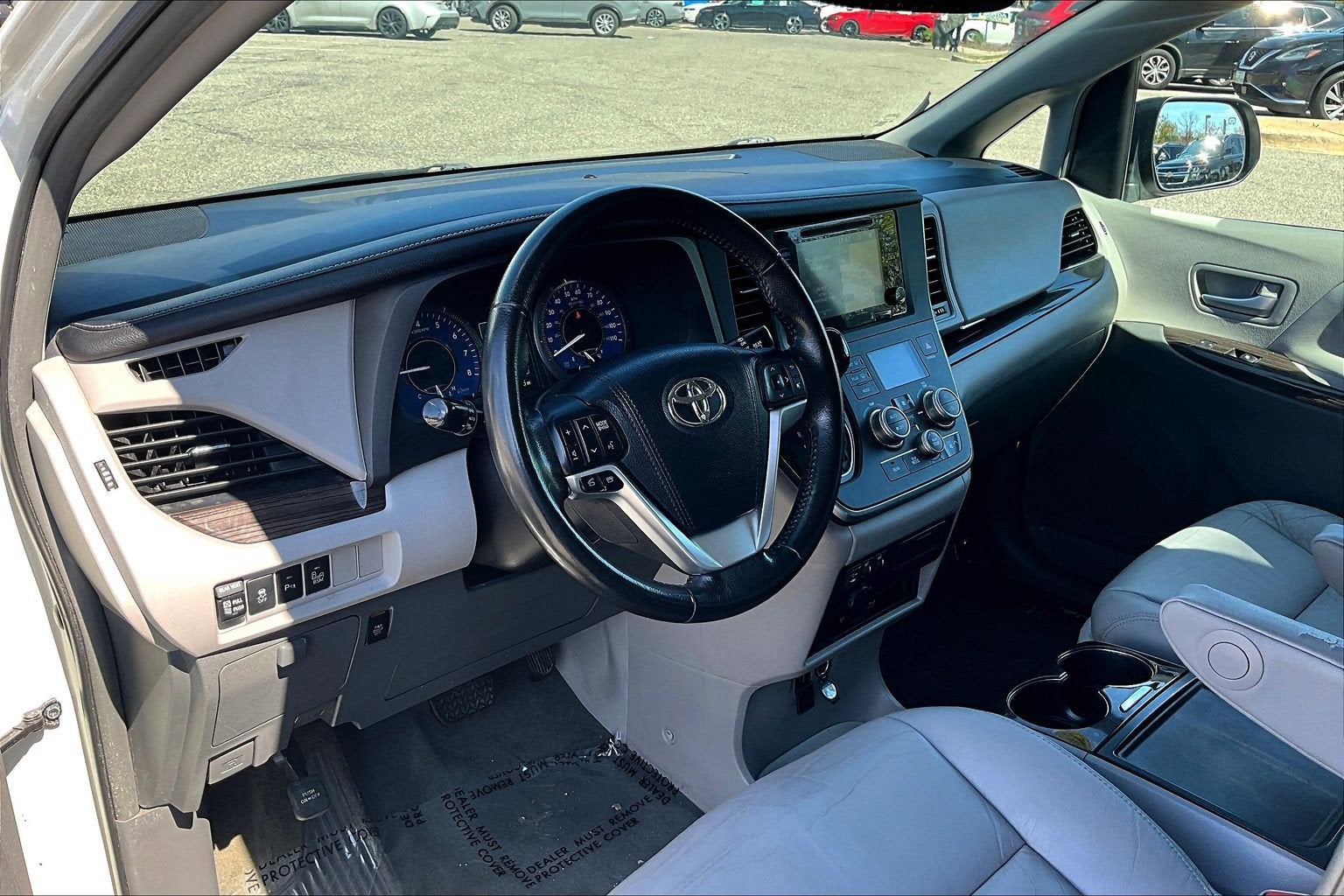 2016 Toyota Sienna XLE Premium