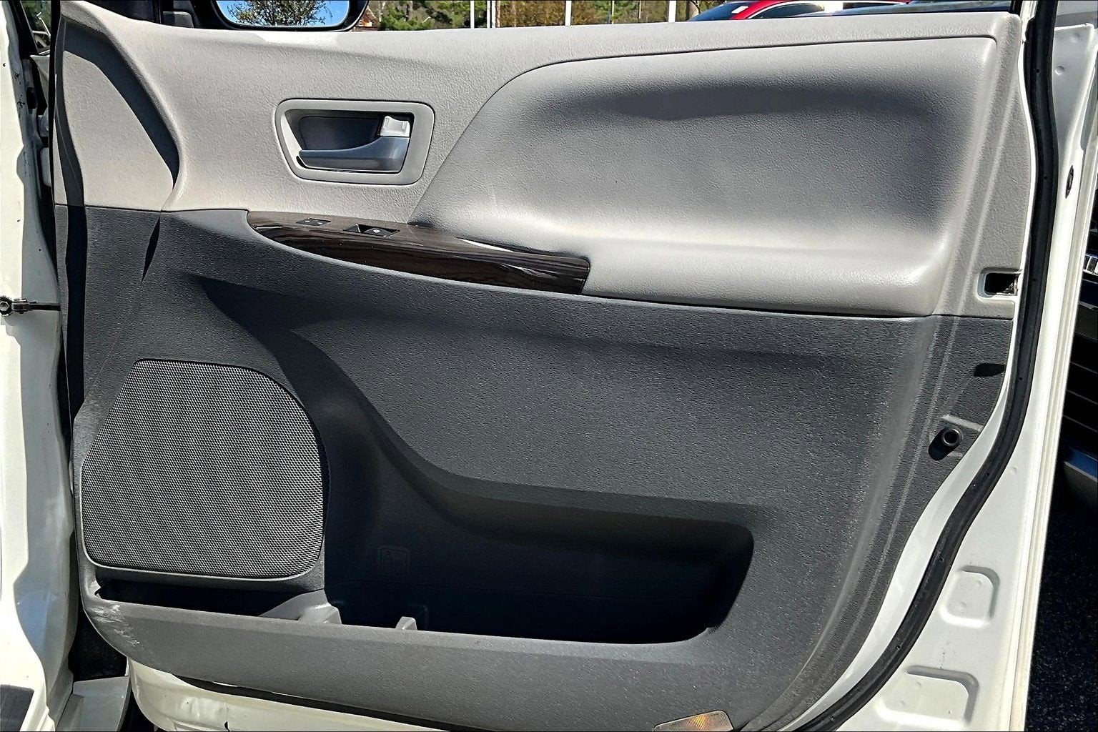 2016 Toyota Sienna XLE Premium