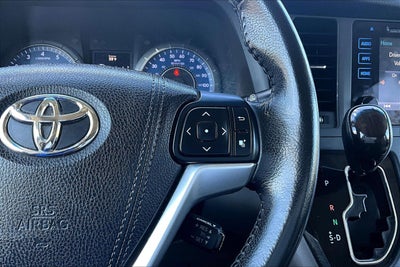 2016 Toyota Sienna XLE Premium