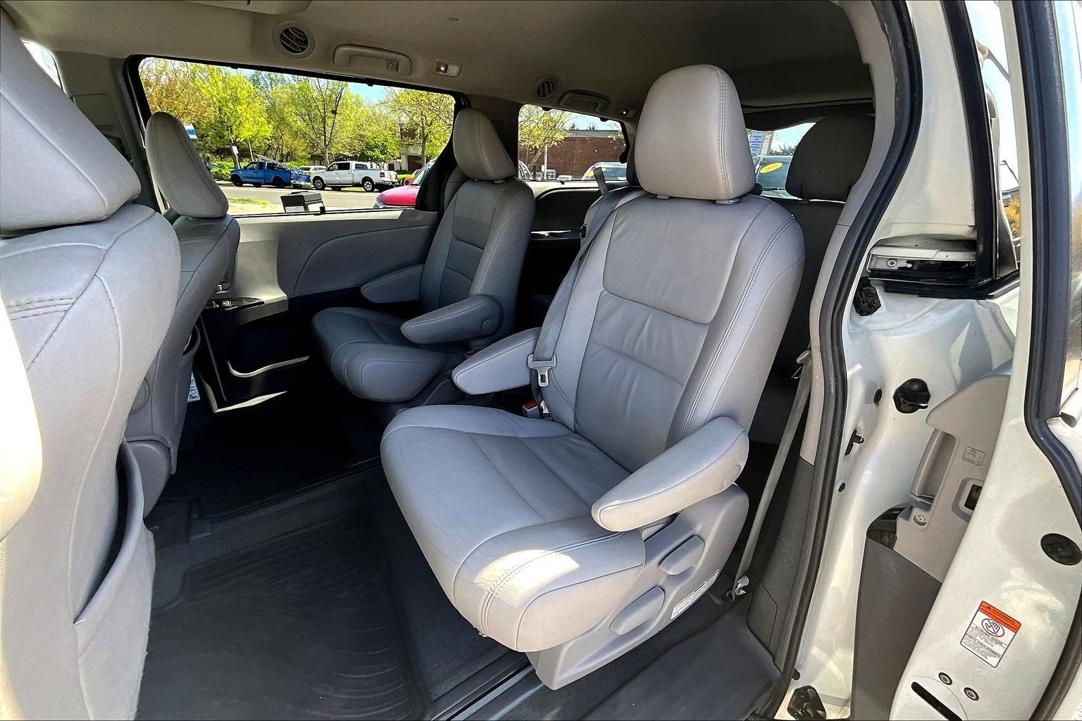 2016 Toyota Sienna XLE Premium