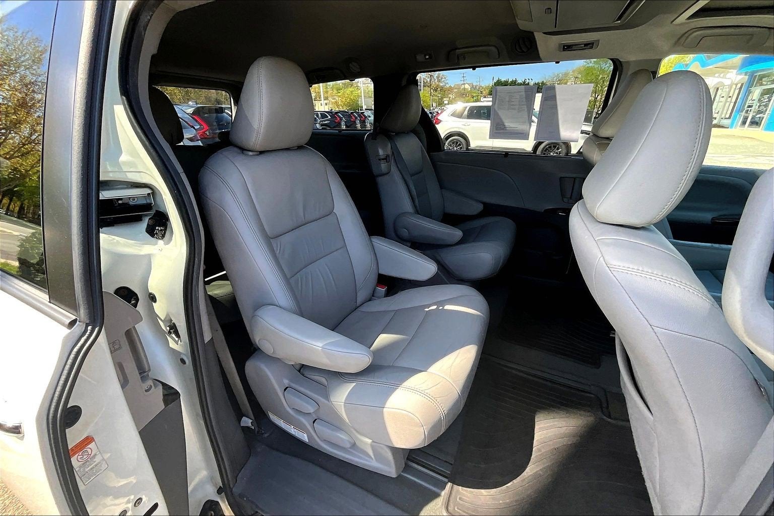 2016 Toyota Sienna XLE Premium