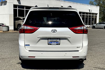 2016 Toyota Sienna XLE Premium