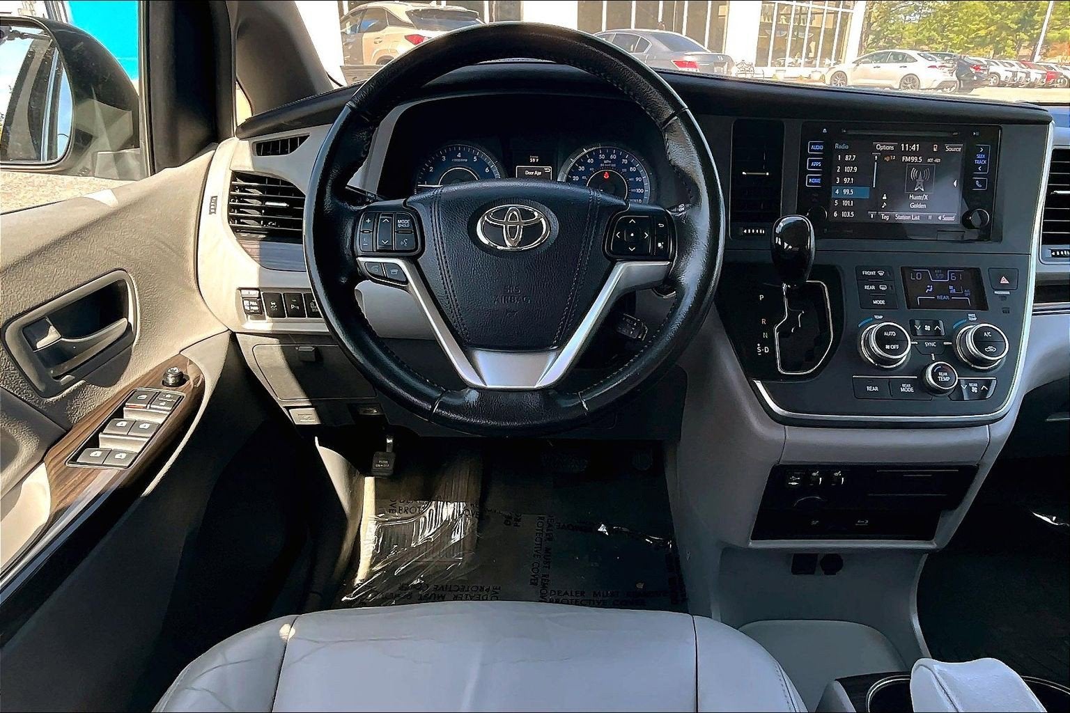 2016 Toyota Sienna XLE Premium