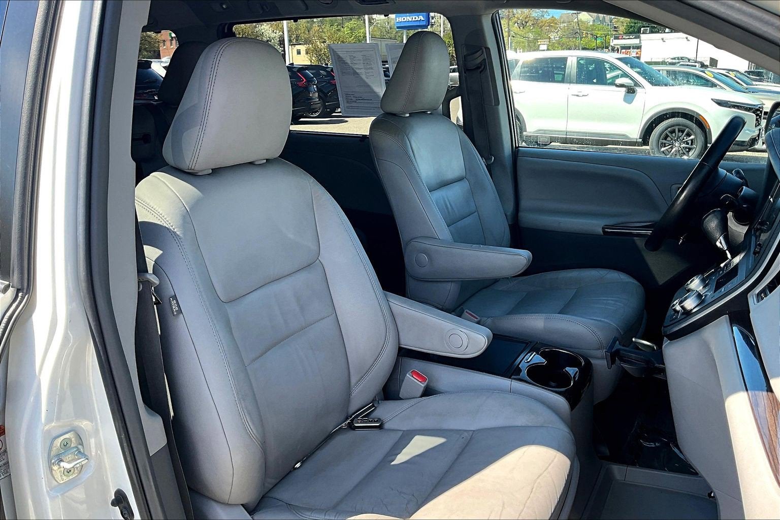 2016 Toyota Sienna XLE Premium