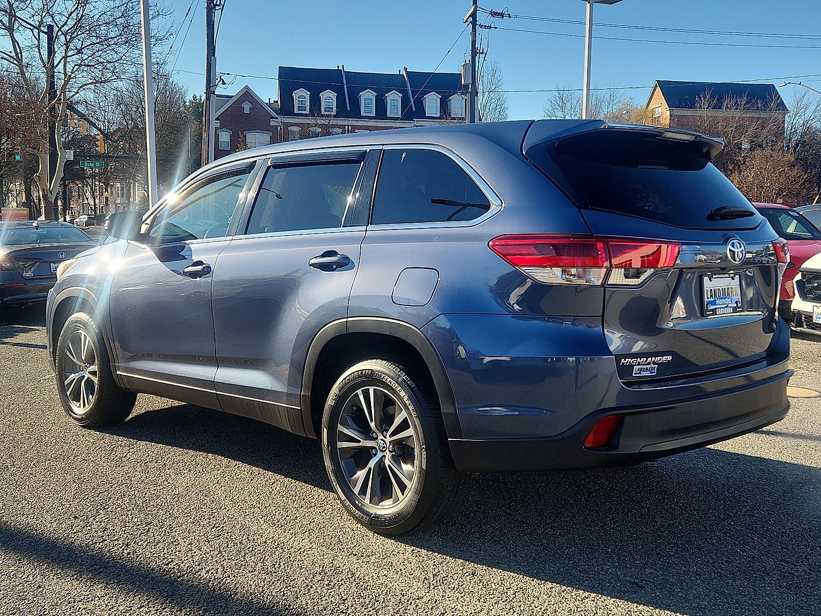 2019 Toyota Highlander LE