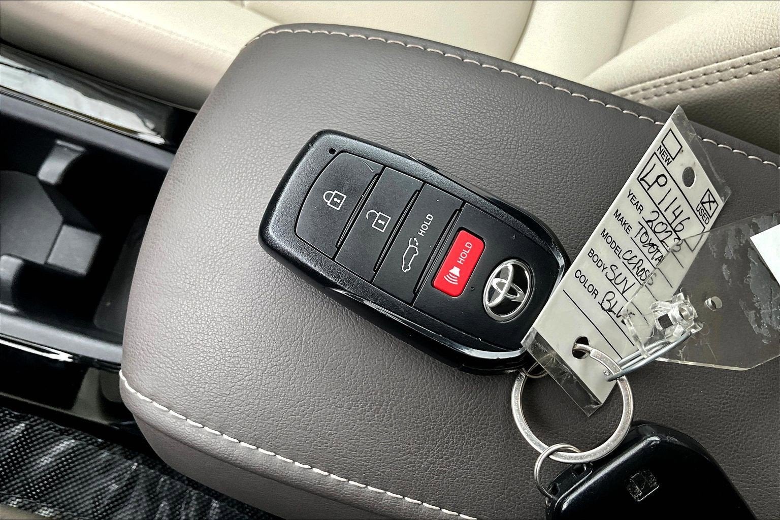 2023 Toyota Corolla Cross XLE