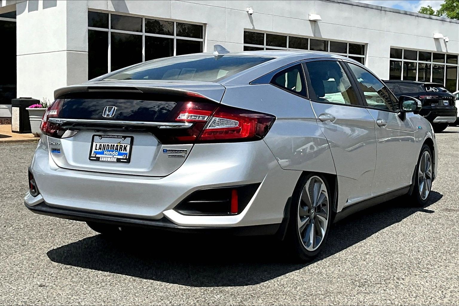 Used 2018 Honda Clarity Touring with VIN JHMZC5F33JC004622 for sale in Alexandria, VA