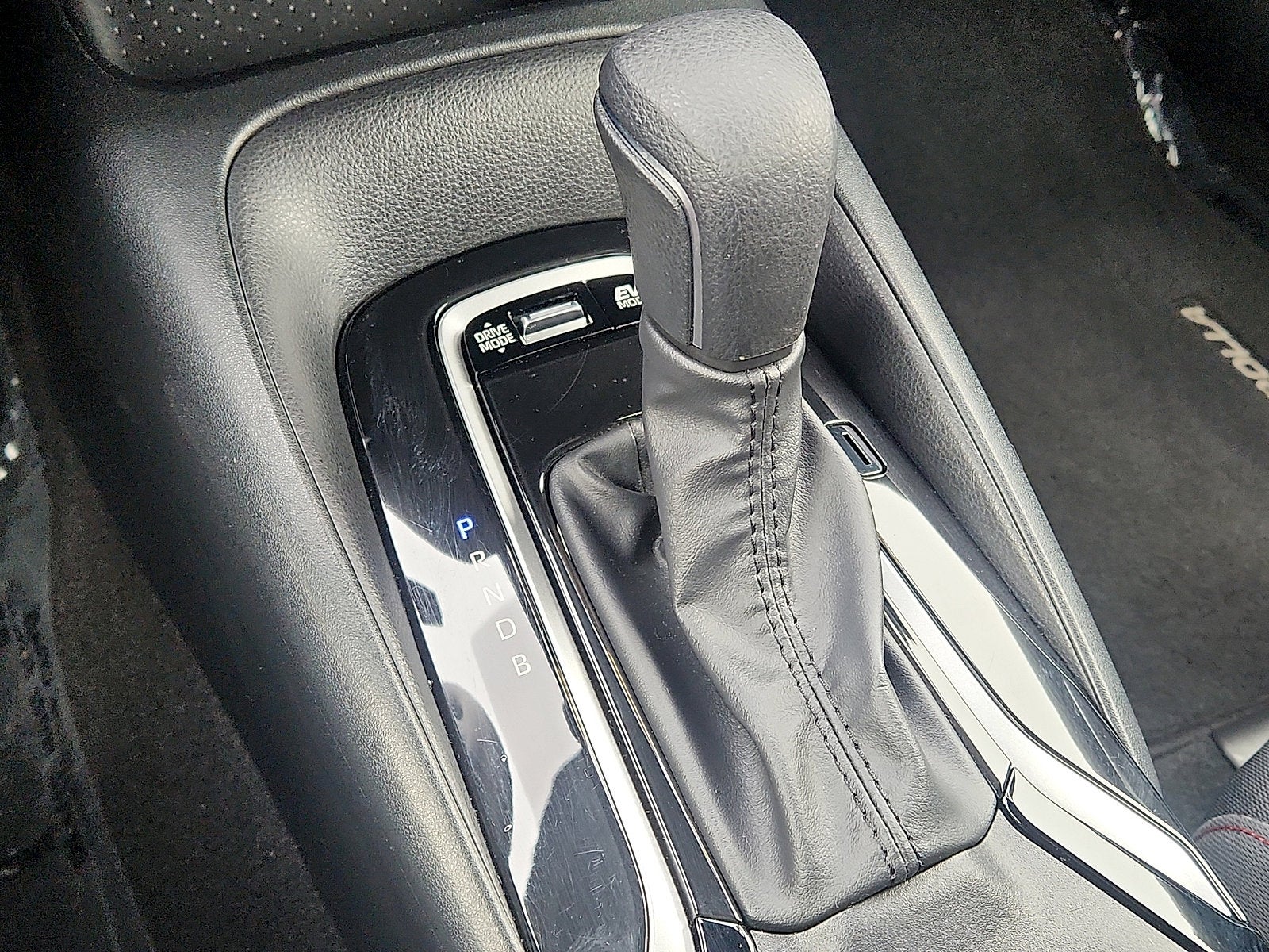 2025 Toyota Corolla Hybrid SE