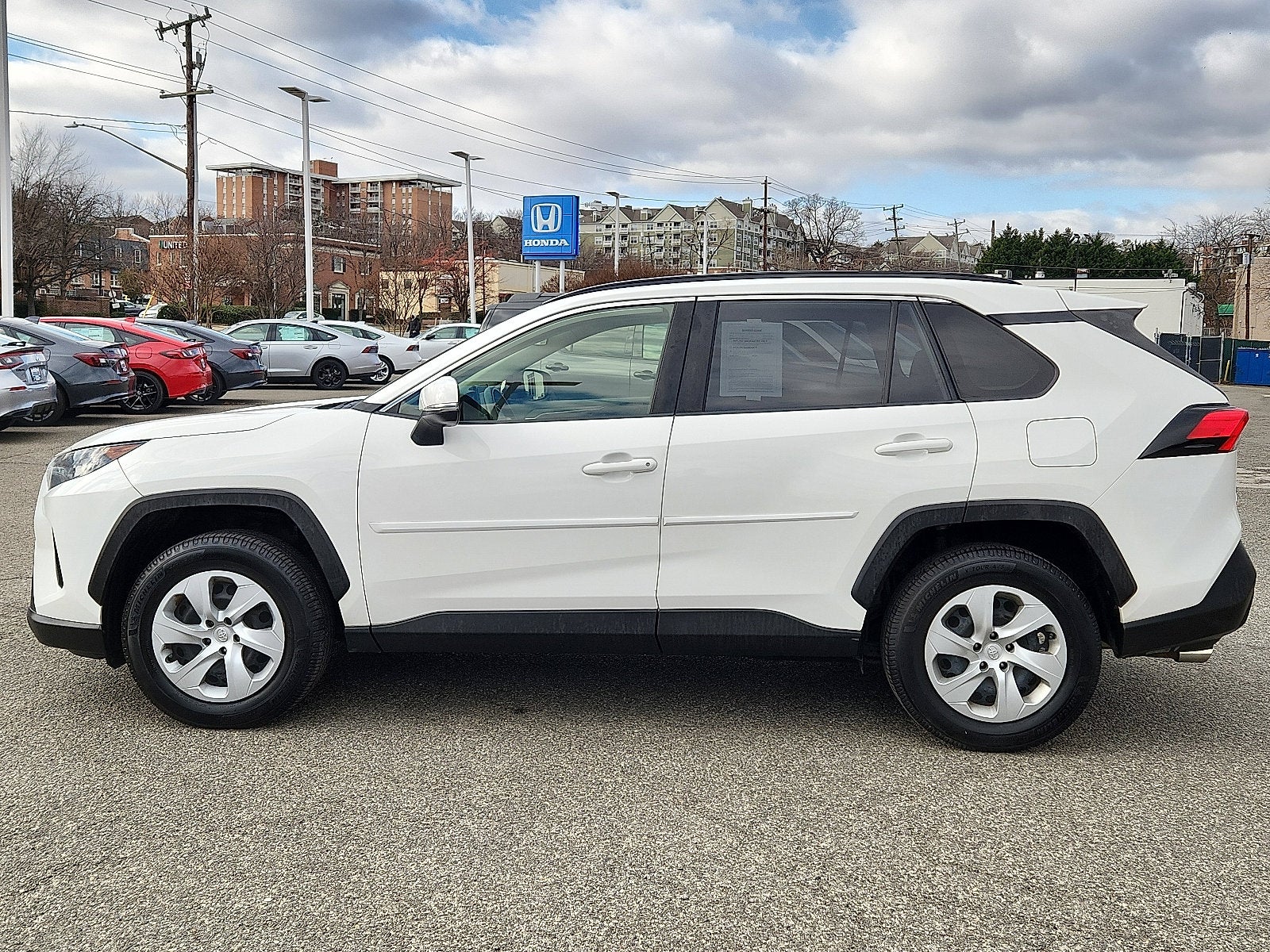2019 Toyota RAV4 LE