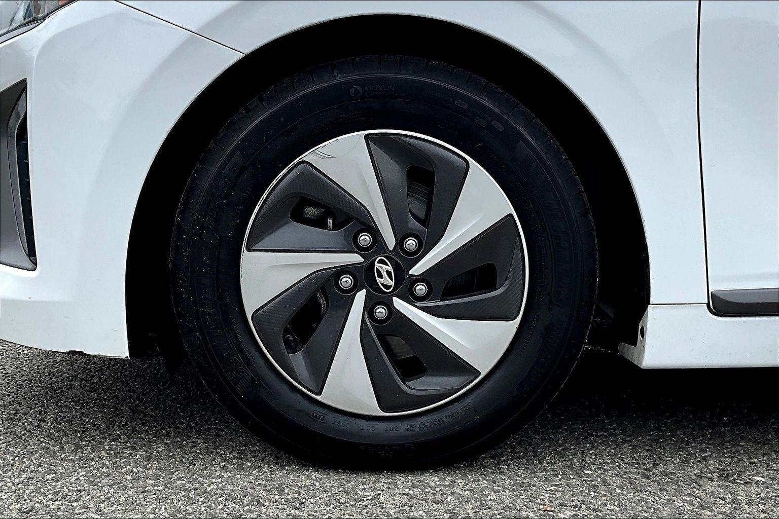 2019 Hyundai Ioniq Hybrid SEL