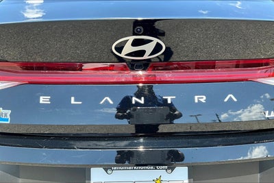 2025 Hyundai Elantra Limited