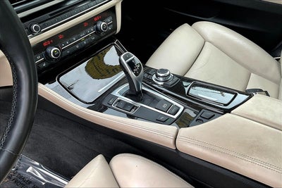 2012 BMW 5 Series 528i