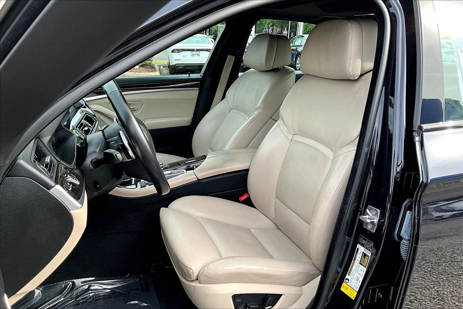 2012 BMW 5 Series 528i