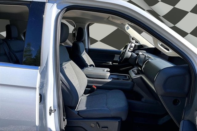 2025 Ford Expedition Max Active MAX