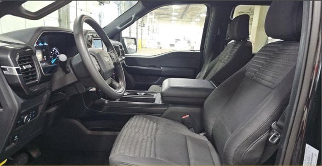 2022 Ford F-150 STX 4WD V8