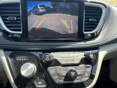 2021 Chrysler Pacifica Touring AWD