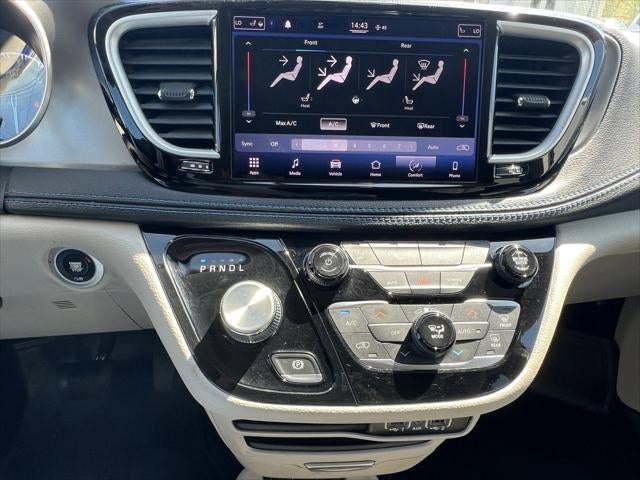 2021 Chrysler Pacifica Touring AWD