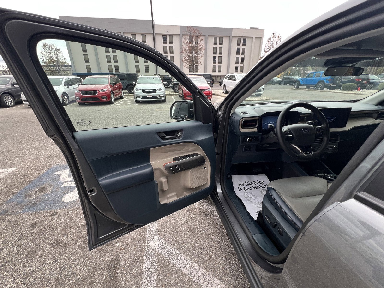 2025 Ford Maverick Lariat