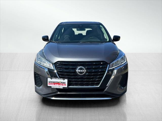 2022 Nissan Kicks S Xtronic CVT