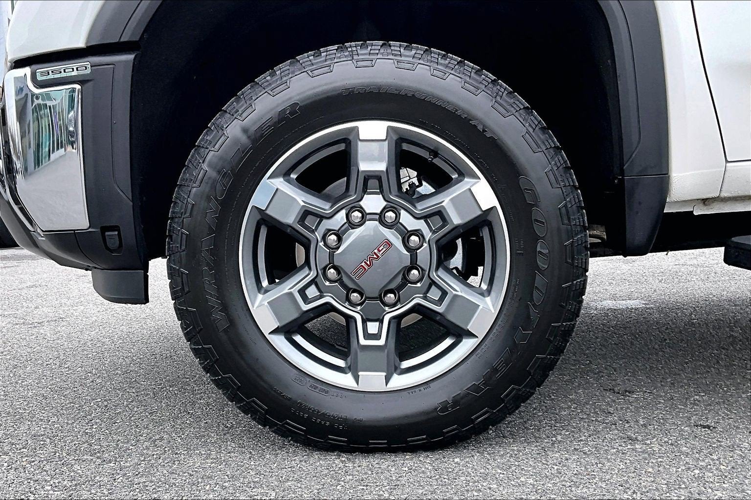 2025 GMC Sierra 3500HD SLT