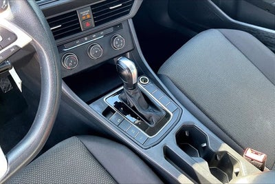 2019 Volkswagen Jetta Base