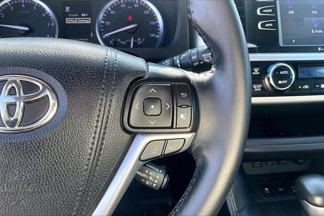 2019 Toyota Highlander Base