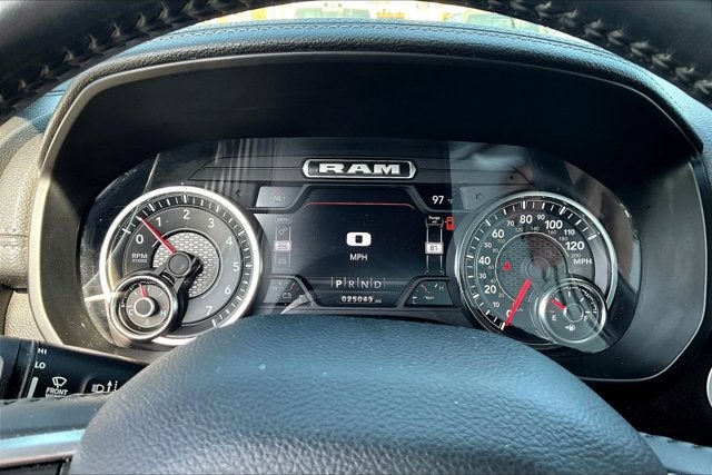 2023 RAM 1500 Laramie Crew Cab 4x4 5'7' Box