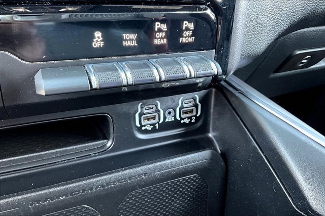 2023 RAM 1500 Laramie Crew Cab 4x4 5'7' Box