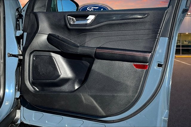 2025 Ford Escape ST-Line Elite