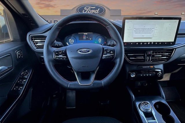 2025 Ford Escape ST-Line Elite