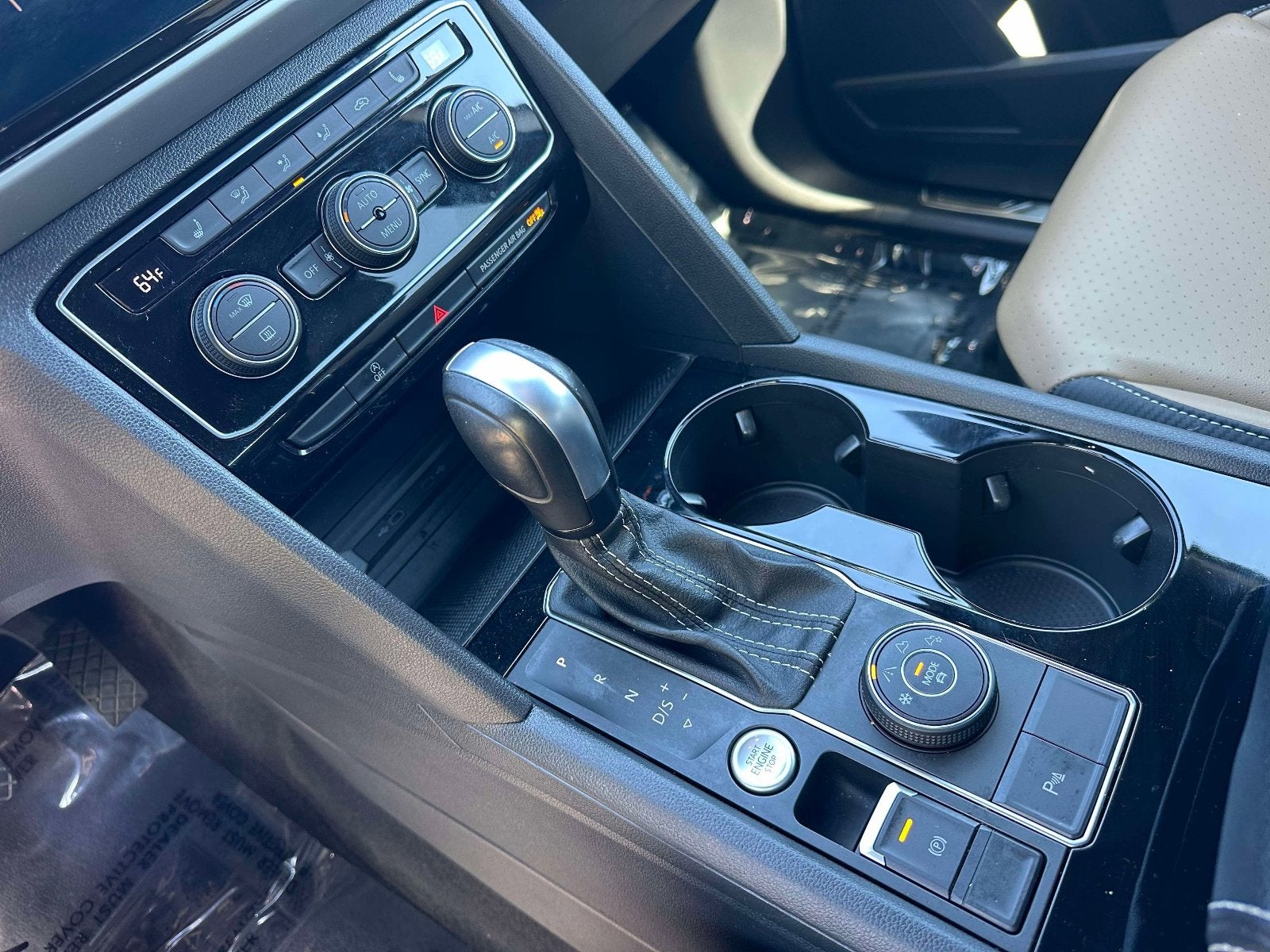 2022 Volkswagen Atlas Cross Sport 2.0T SE w/Technology