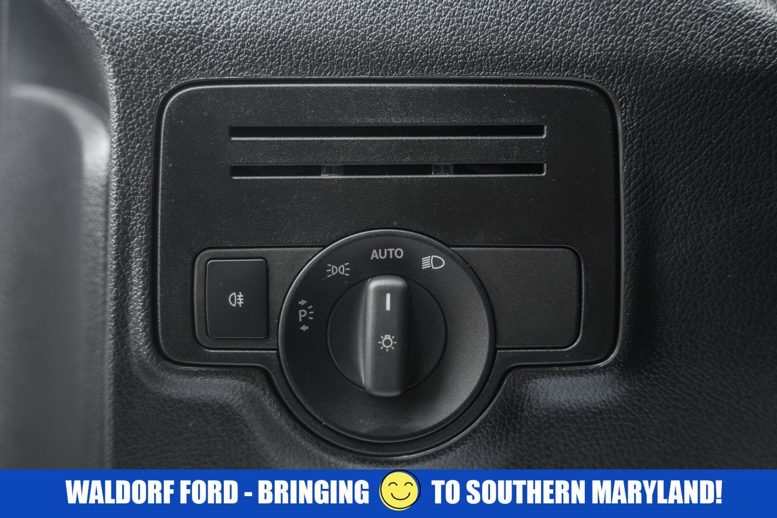 2022 Mercedes-Benz Metris Cargo Van Standard Roof 126" Wheelbase