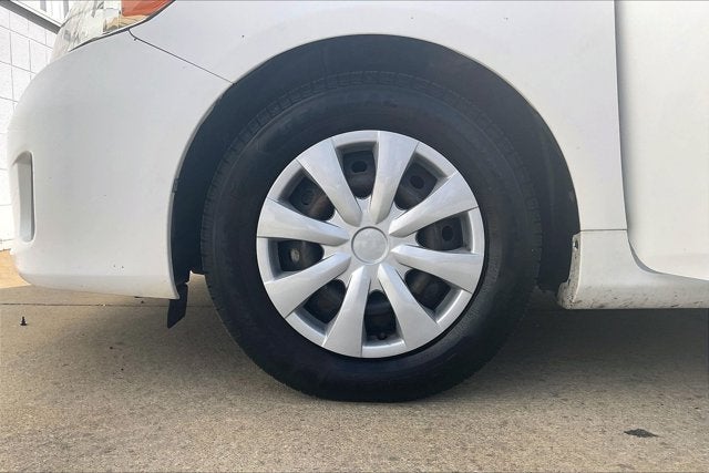 2011 Toyota COROLLA LE