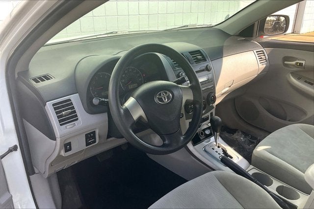 2011 Toyota COROLLA LE