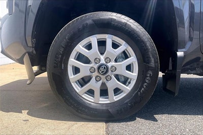 2025 Toyota TACOMA SR5 SR5