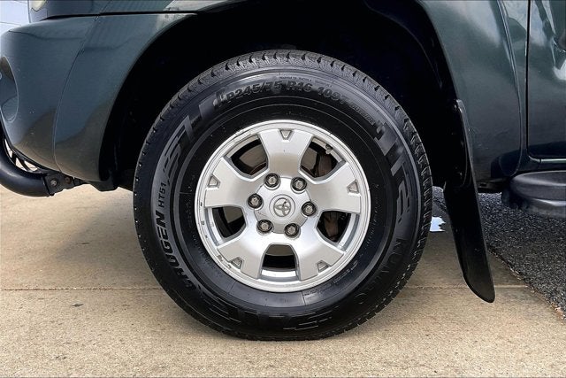 2011 Toyota TACOMA 4WD Double LB V6 AT (Natl)