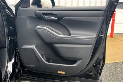 2025 Toyota HIGHLANDER XSE