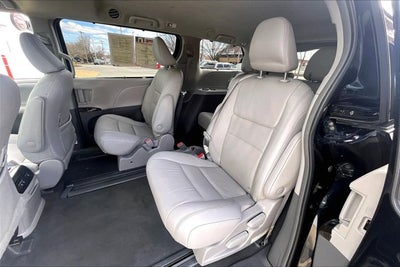2019 Toyota SIENNA XLE 3.5L XLE