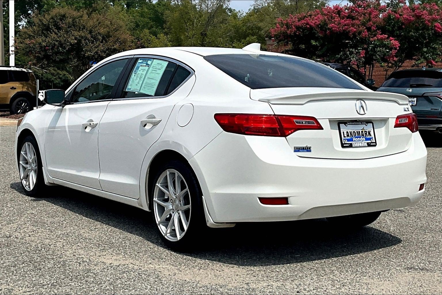 2014 Acura ILX 4dr Sdn 2.0L