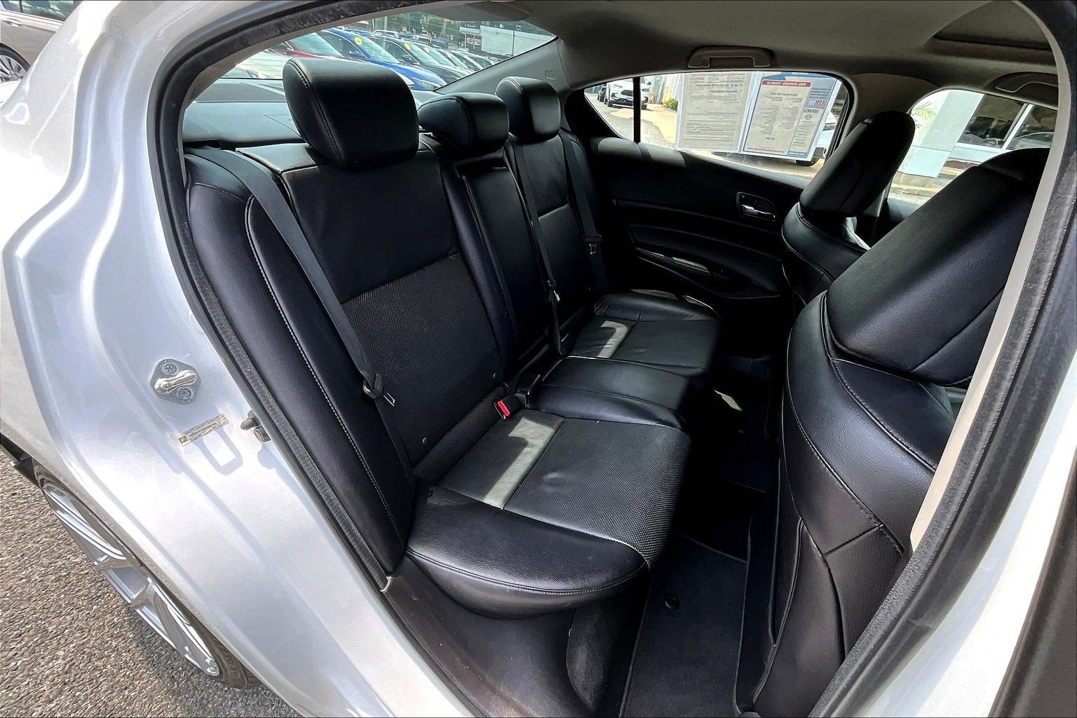 2014 Acura ILX 4dr Sdn 2.0L