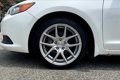 2014 Acura ILX 4dr Sdn 2.0L